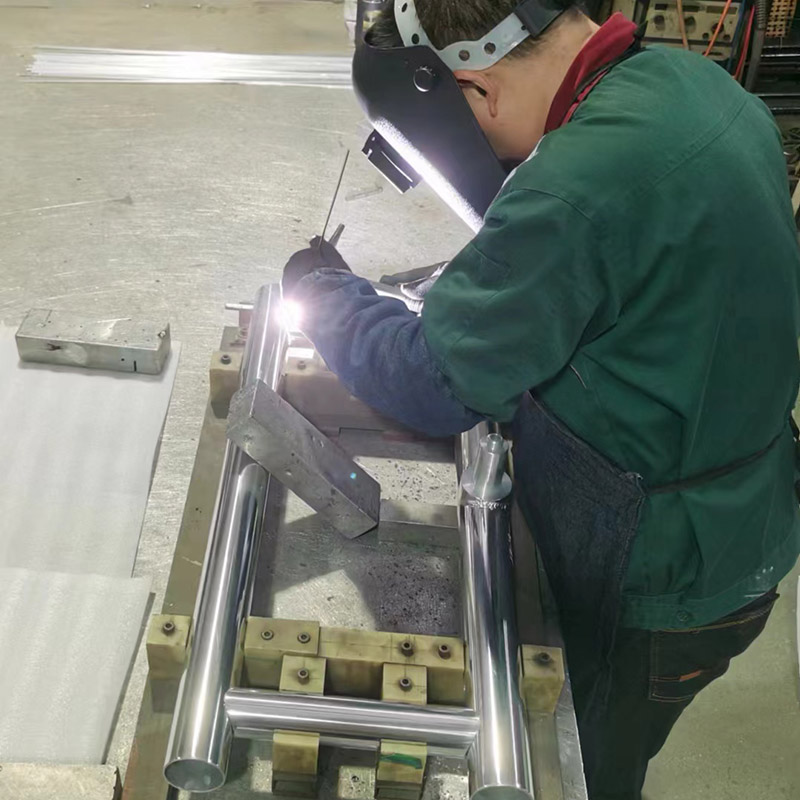 Fém ívhegesztés gázzal (GMAW)